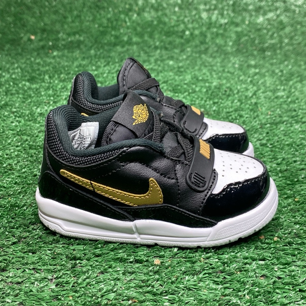 Nike Jordan Legacy‎ 312 Low Sneakers (TD) CD9056-071 Black Gold Toddler 5C - NEW
